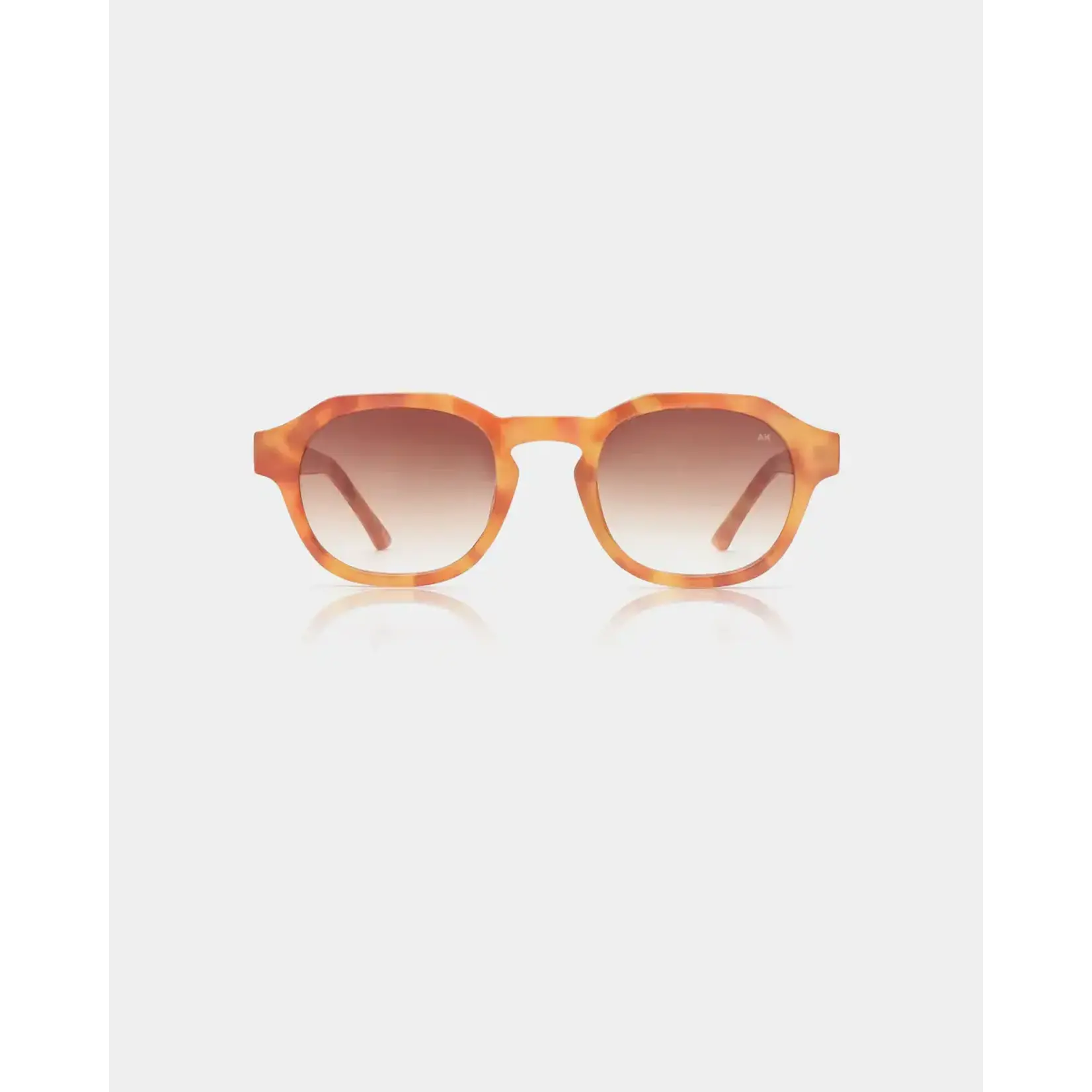 A. Kjaerbede A. Kjaerbede Zan burnt amber