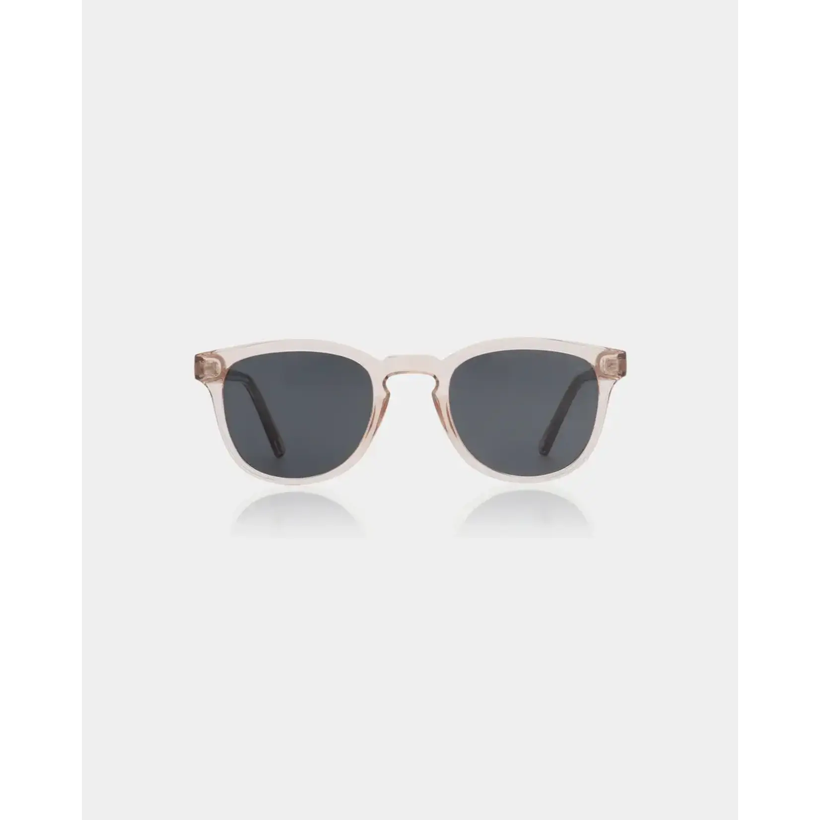 A. Kjaerbede A. Kjaerbede Bate champagne