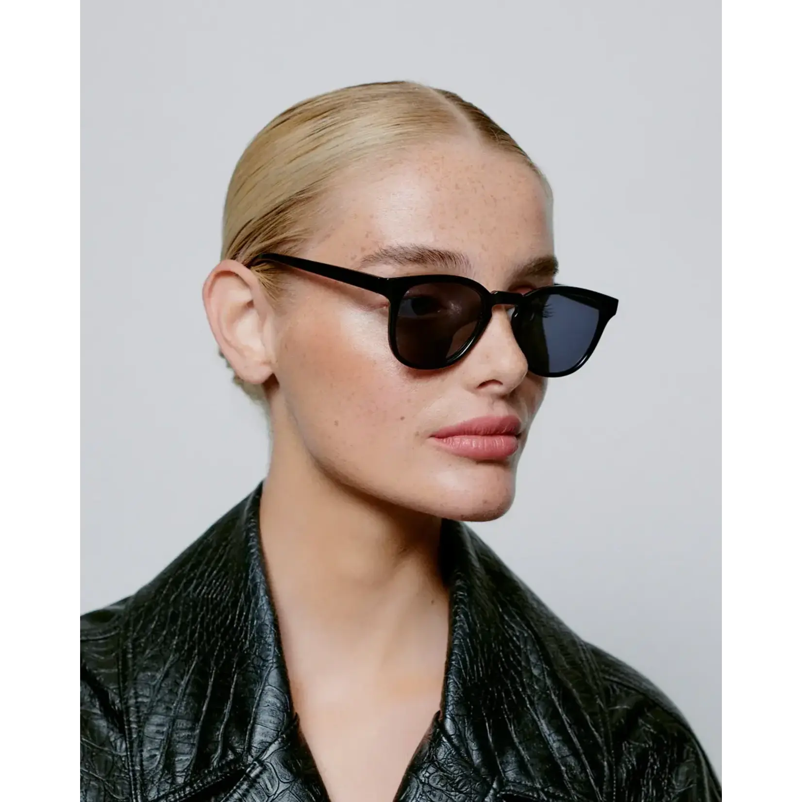 A. Kjaerbede A. Kjaerbede Bate Black