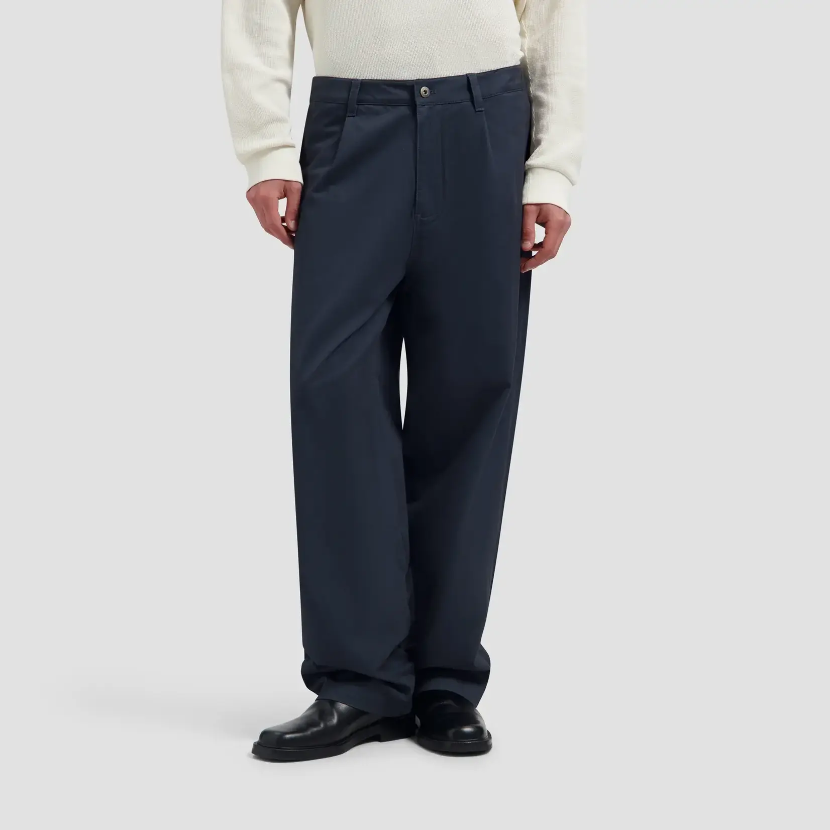 Olaf Hussein Olaf Washed barrel leg pants navy
