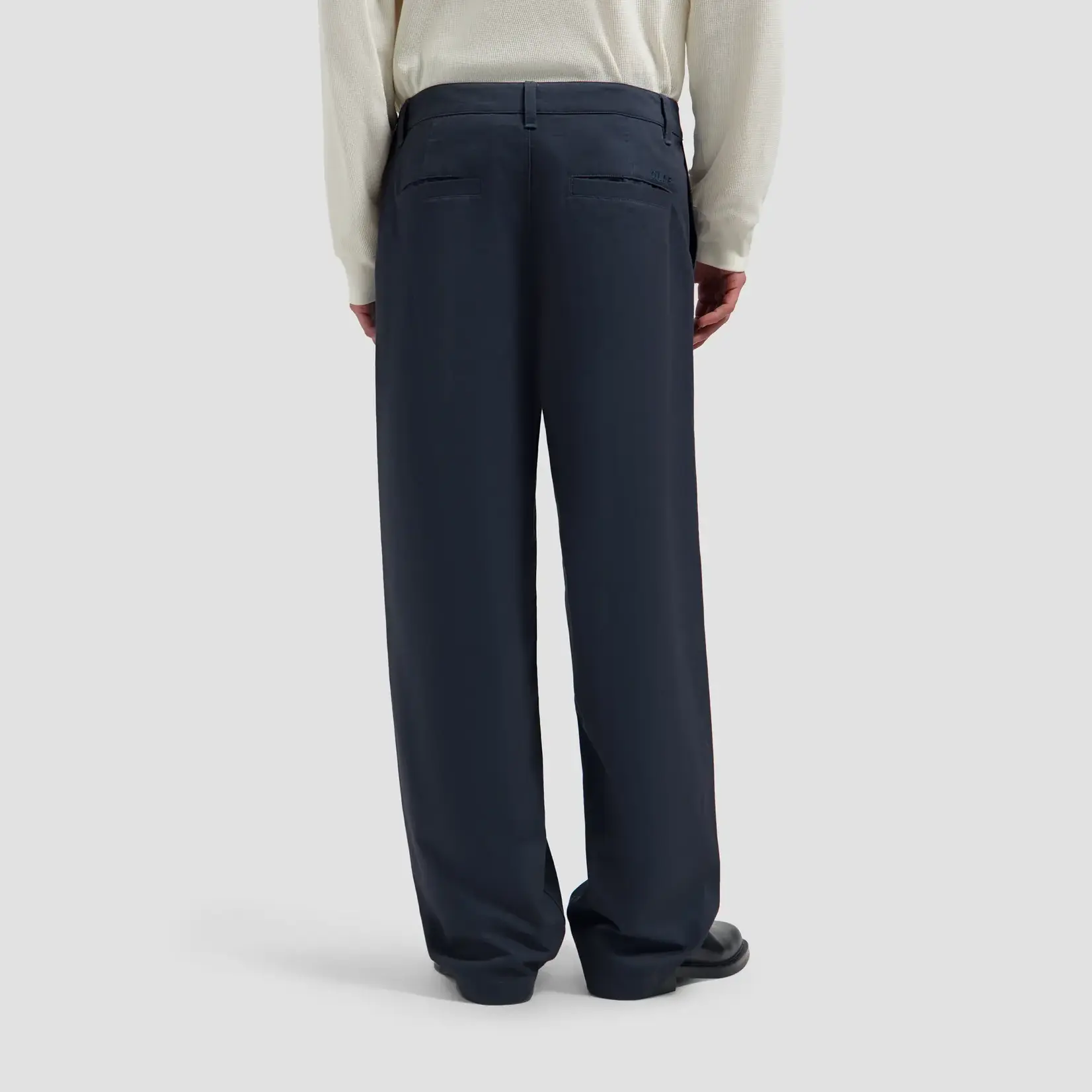 Olaf Hussein Olaf Washed barrel leg pants navy
