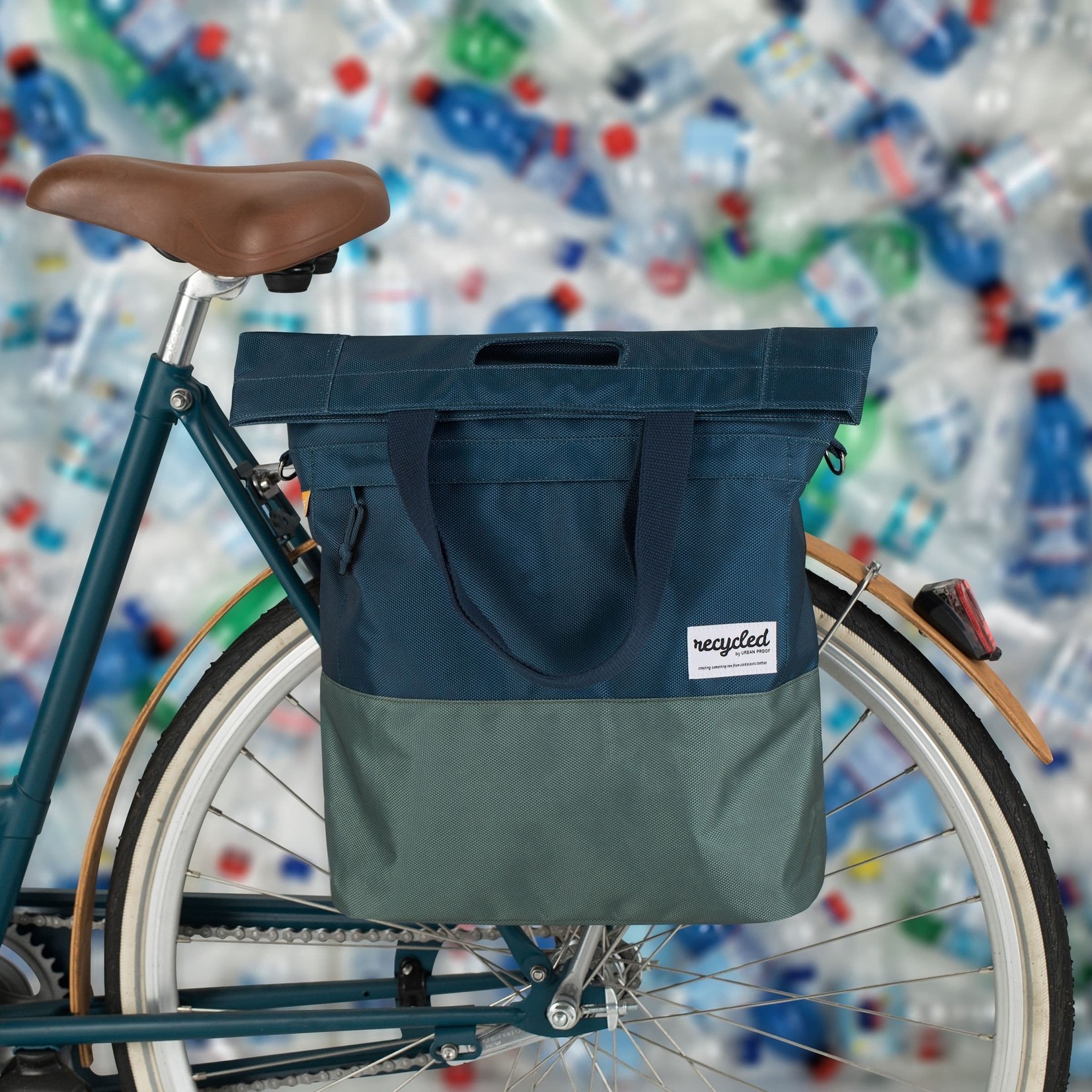 Urban Proof Urban Proof shopper/fietstas van gerecycled PET - blauw/groen