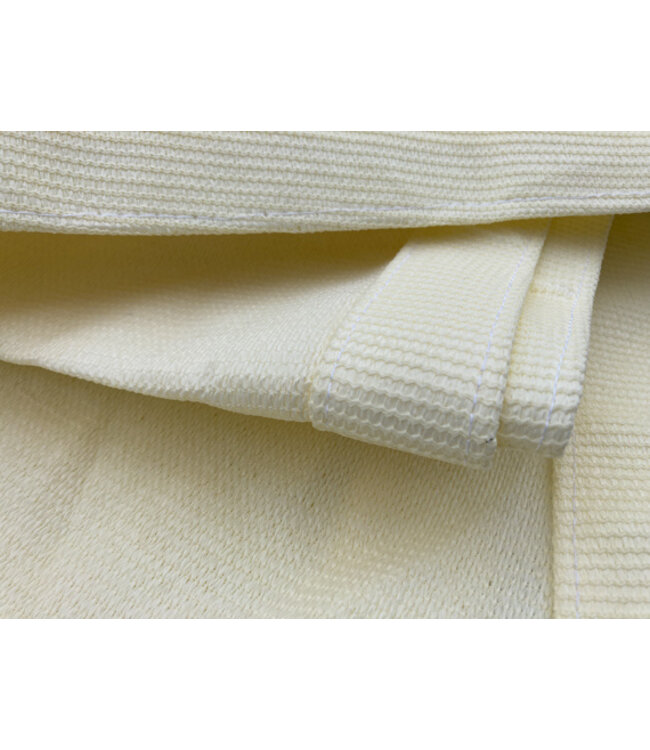 Schaduwdoek maatwerk ongelijkzijdige vierhoek Ivoor SZ 17