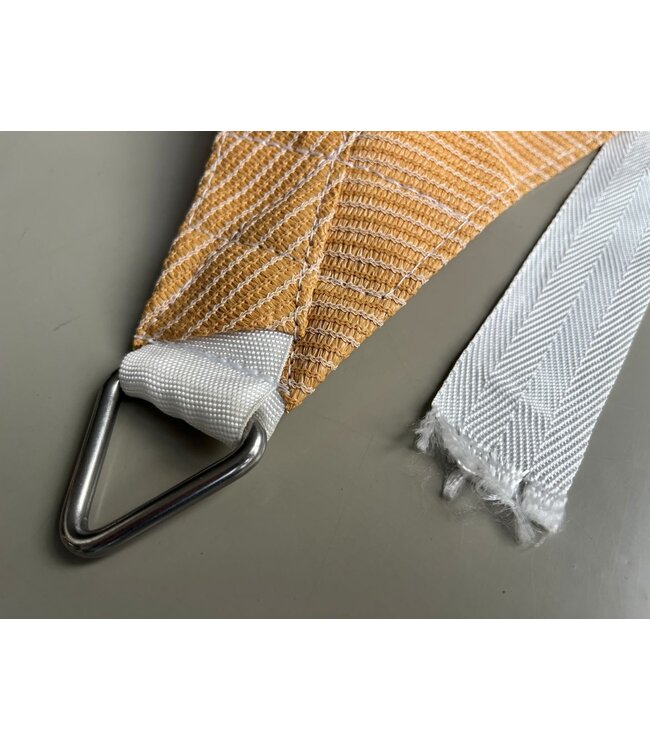 Maatwerk schaduwdoek gecurvde zijden gelijkzijdige driehoek waterdoorlatend Mila