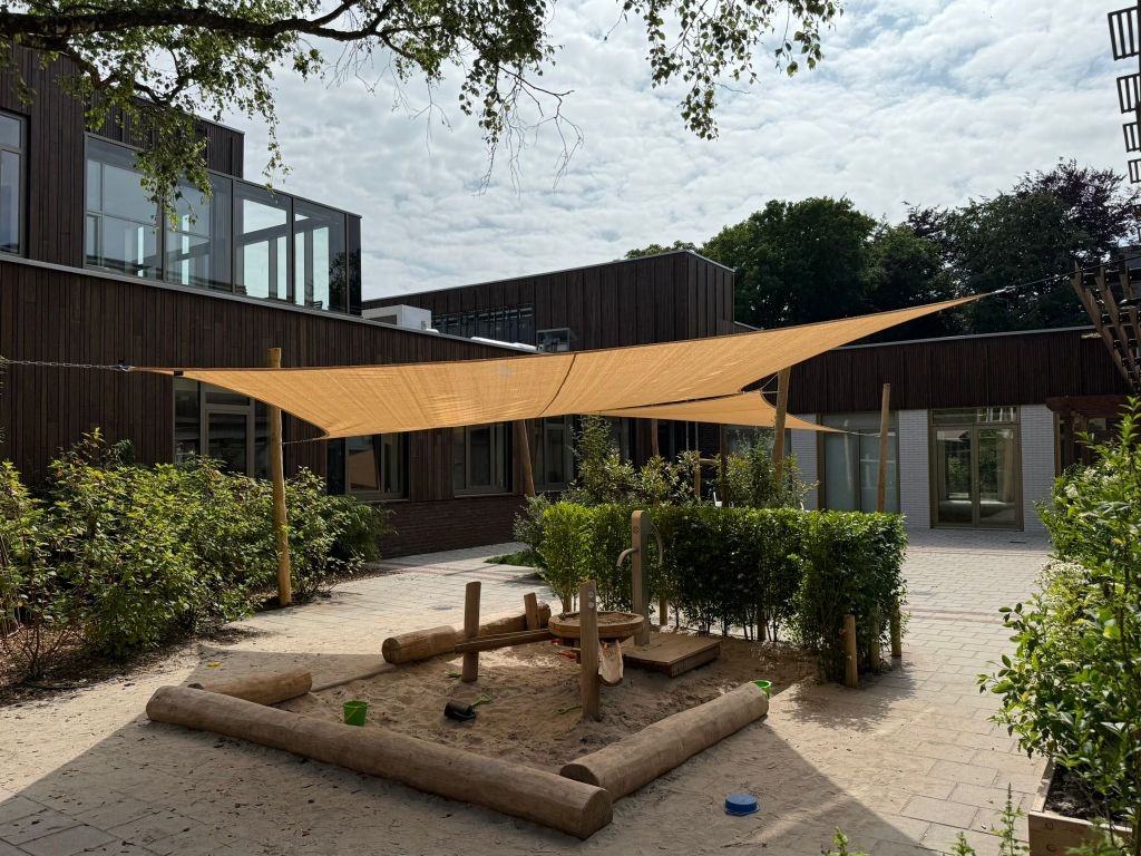 BINK kinderopvang kiest bewust voor de schaduwdoeken van ZONZ