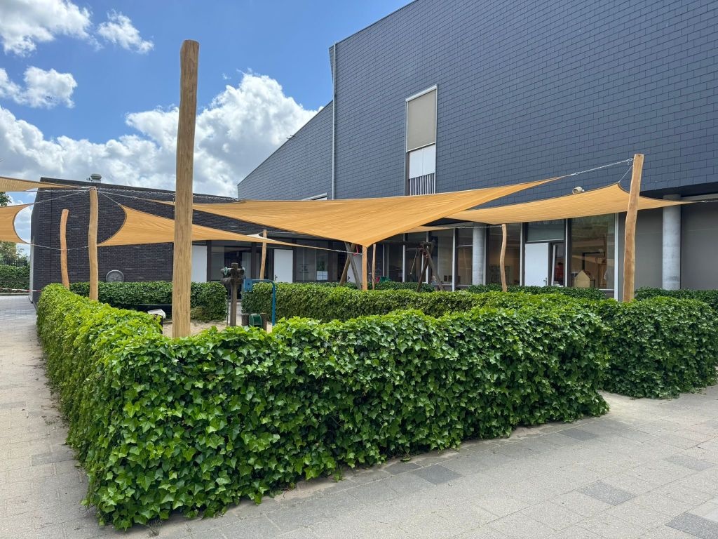 Visio Onderwijs school voor slechtziende kinderen kiest voor de schaduwdoeken van ZONZ