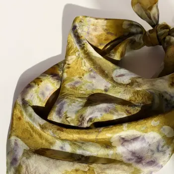 Marram Silk Scarf Plant Dyed Olijfgroen 90x90