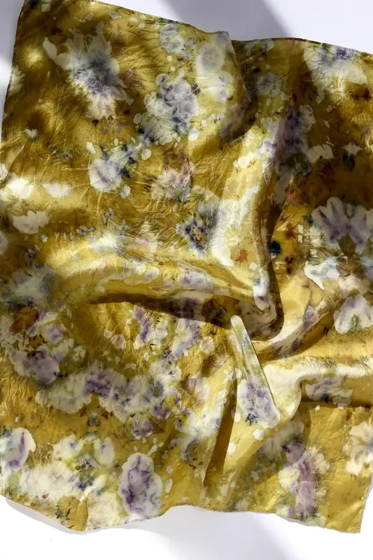 Marram Silk Scarf Plant Dyed Olijfgroen 90x90