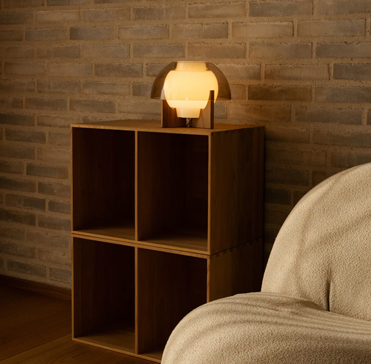 LYFA Table Lamp ERGO 250 Oak Sand