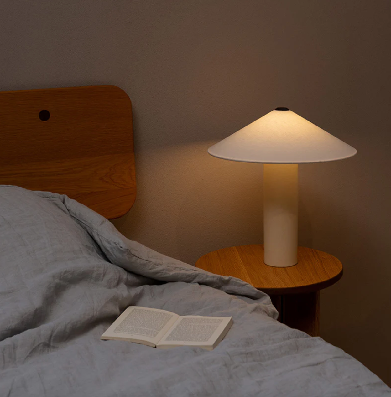 LYFA Table Lamp Futé 400 Ceramic