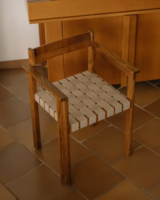 Frama Symmetry Armrest Chair Honey Ash Wood / Oat Fabric