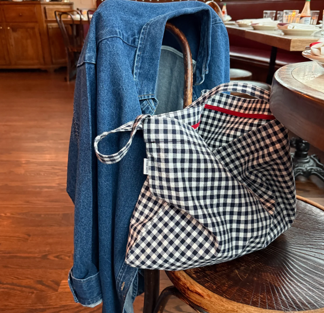 Le Bon Shoppe Carry Bag Gingham Navy