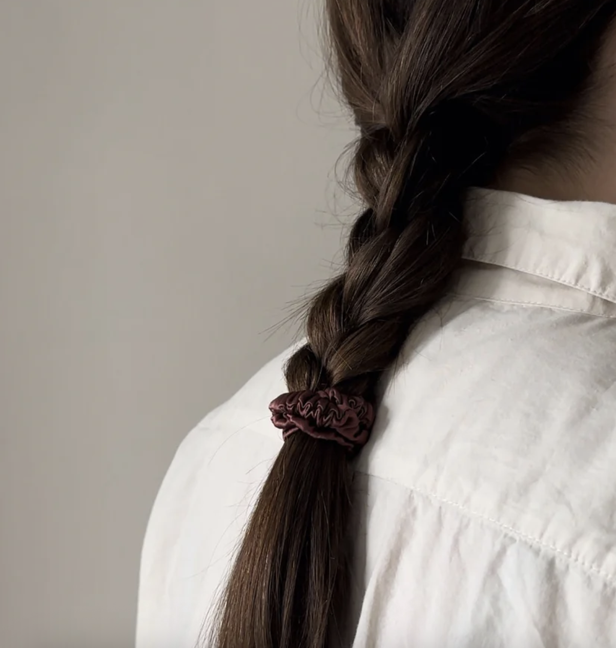 Mellow mind Silk Srunchie Brown