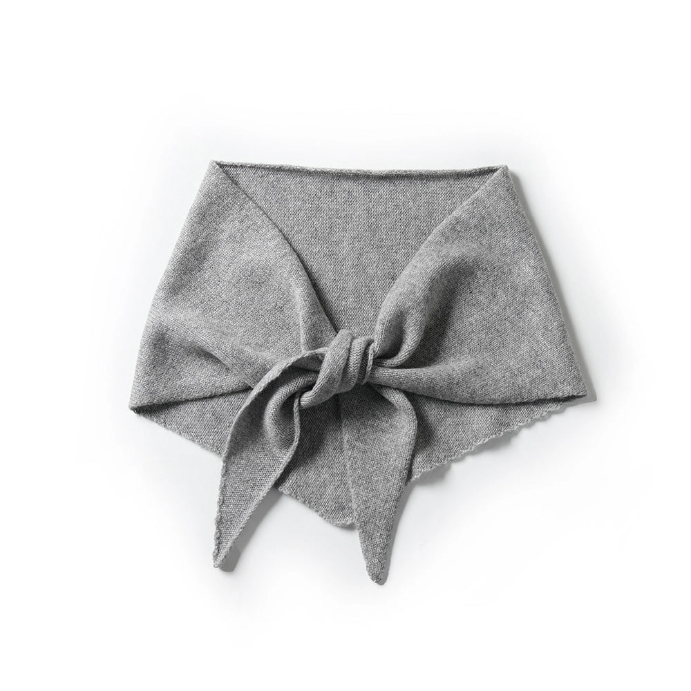 Studio Alter Triangle scarf Grey 100% cashmere