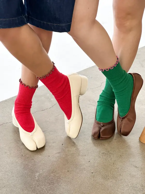 Le Bon Shoppe Ruffled Modal Socks Paprika Brown
