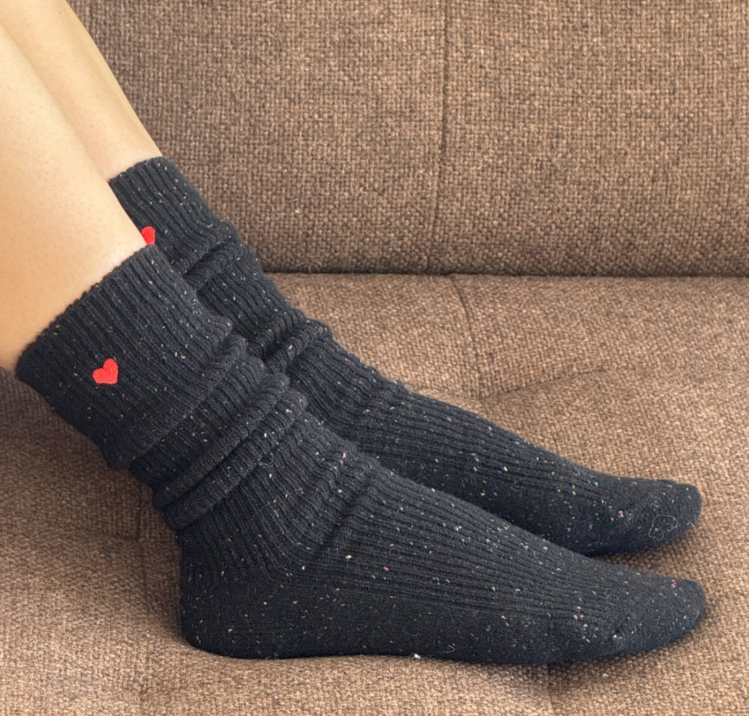 Le Bon Shoppe Embroidered Snow Socks Black + heart