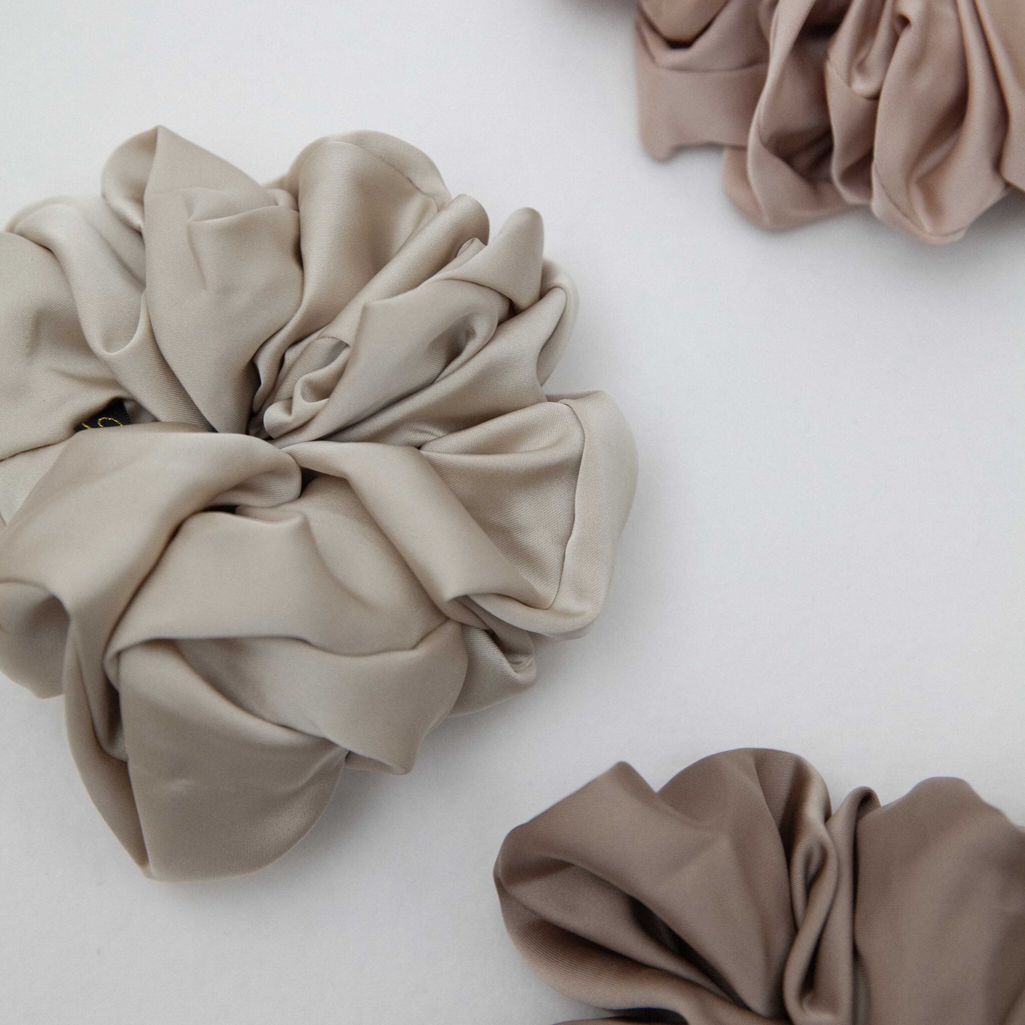 Pico Scrunchie Satin Extra Large Cream