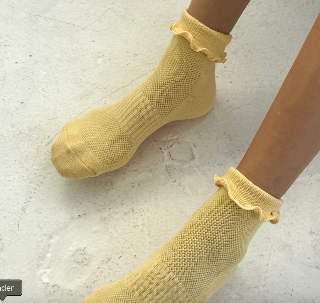 Le Bon Shoppe Ruffled Hugger Crew Socks - Banana Cream / Red