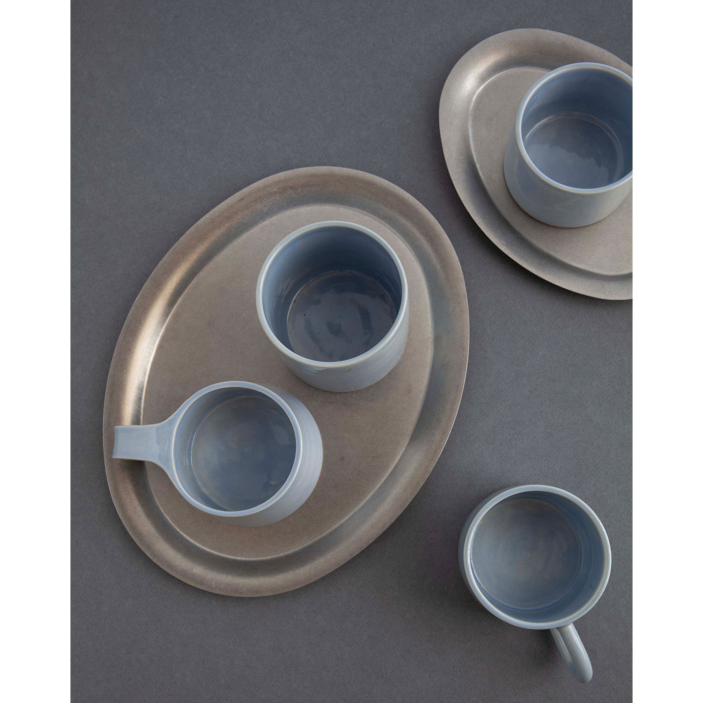 Almond in a Glass Cup Round Handle Ice