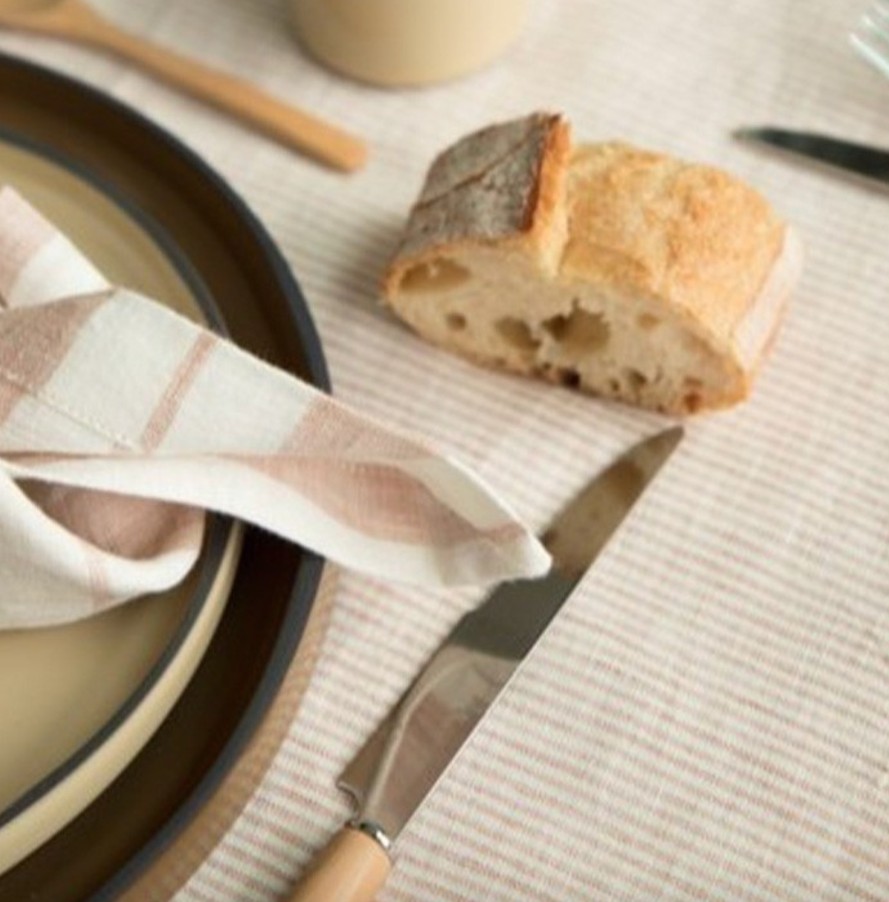 Gabrielle Paris Tablecloth Clay Milk 175x250