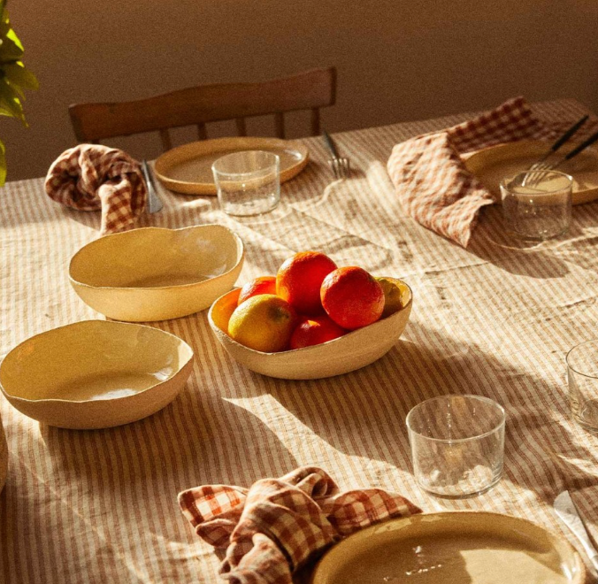 Gabrielle Paris Tablecloth Cafe Milk Thin Stripe 175x250