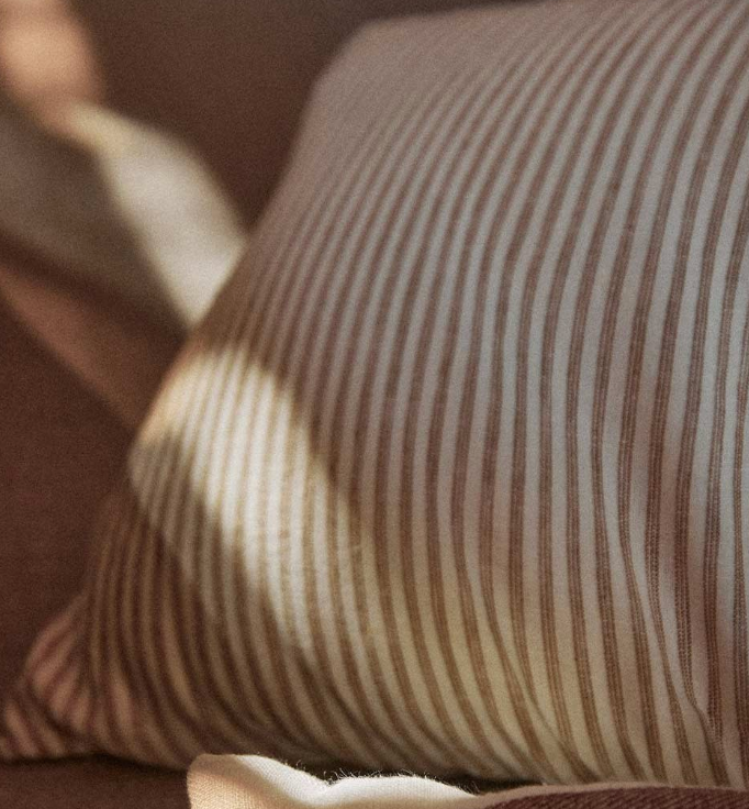 Gabrielle Paris Cushion Cafe Milk 40x65