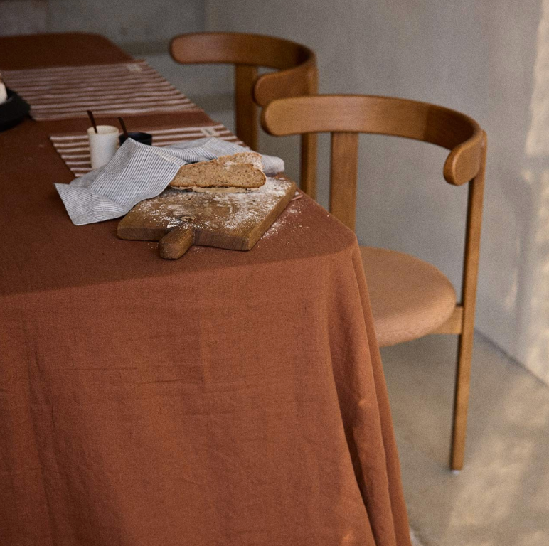 Gabrielle Paris Tablecloth Moka 175x250