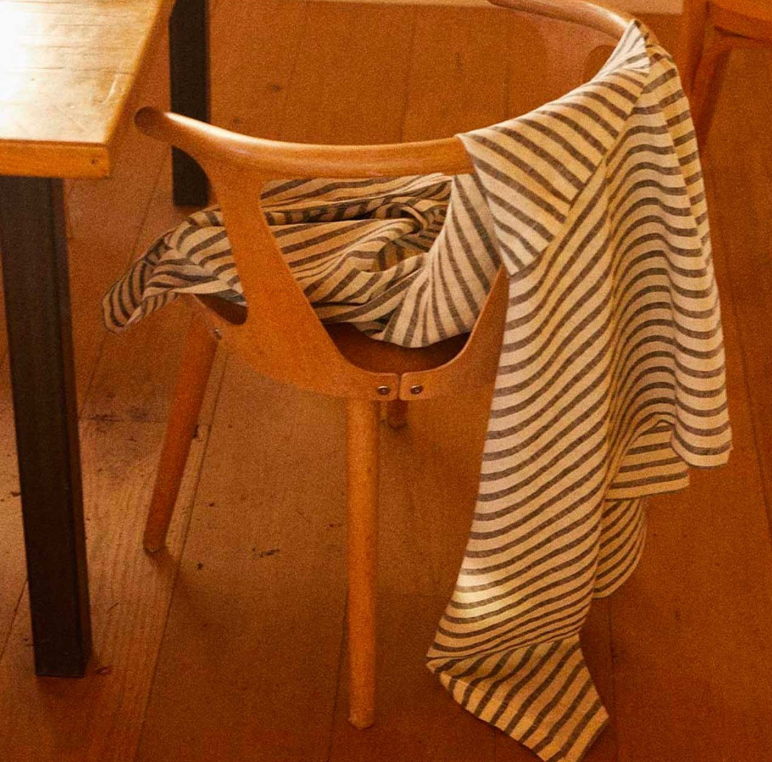 Gabrielle Paris Tablecloth Black Milk Large Stripe 175x250