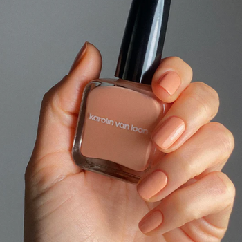 Karolin van Loon Grès Corail Nail Polish