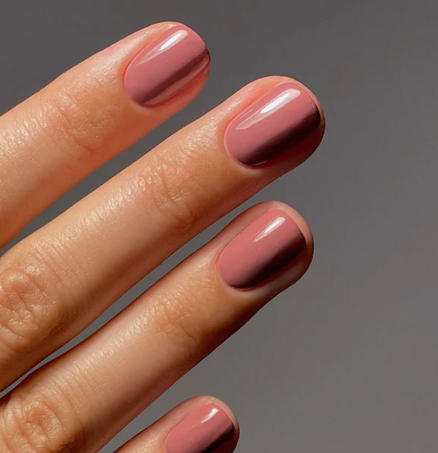 Karolin van Loon Blush de Satin Nail Polish