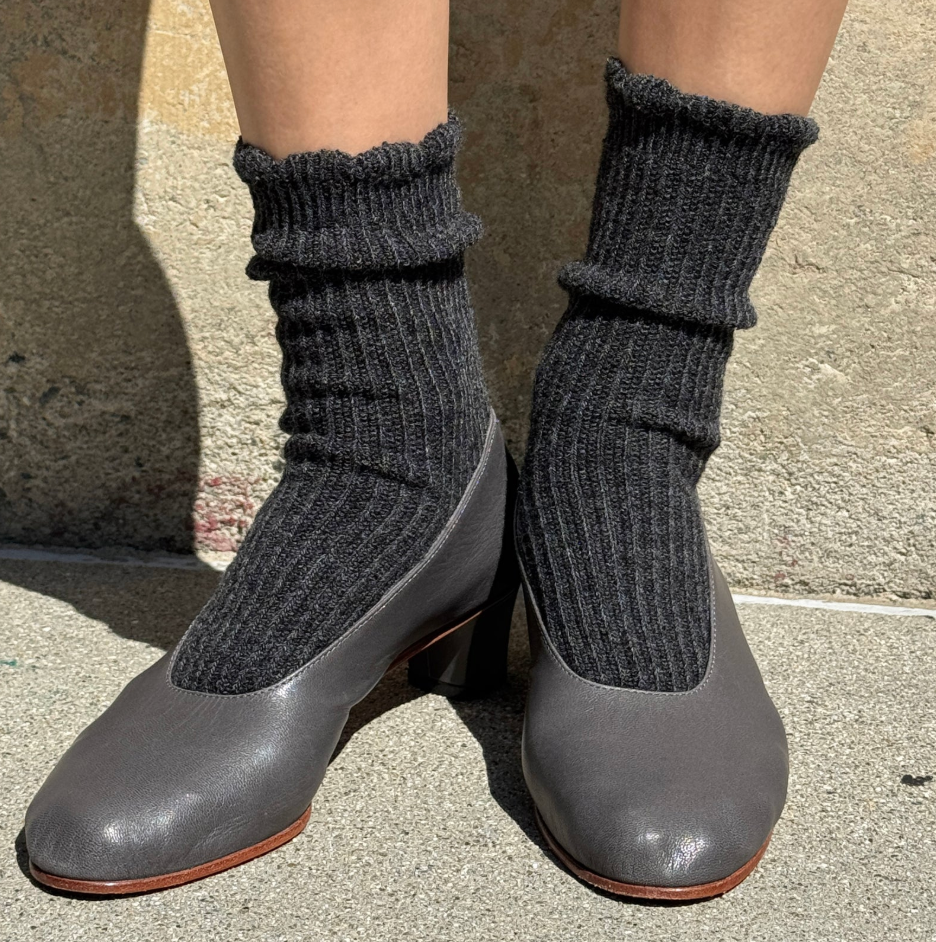 Le Bon Shoppe Linen Scallop Charcoal