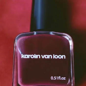 Karolin van Loon Bordeaux Velours Nail Polish