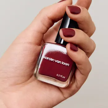 Karolin van Loon Coeur De Bois Nail Polish