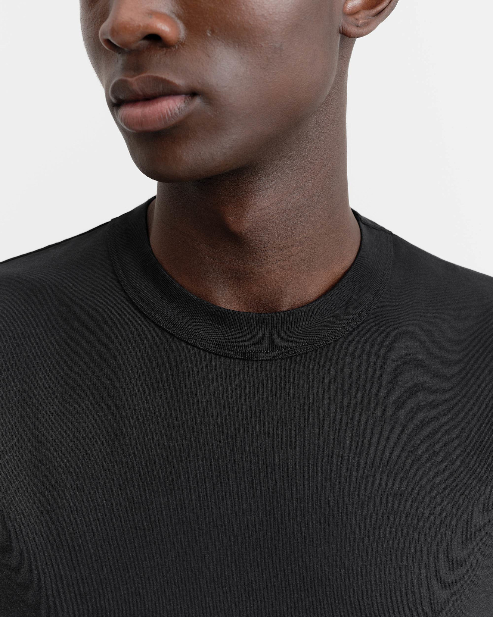 Tekla T-Shirt Short Sleeve Black
