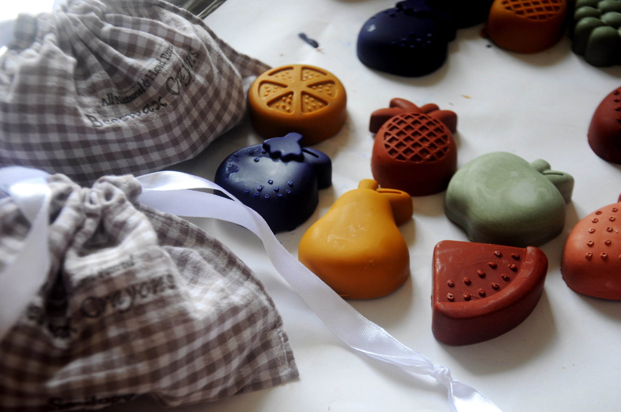 Smilogy Market Day Mini Sack | All-Natural Beeswax Fruit Crayons