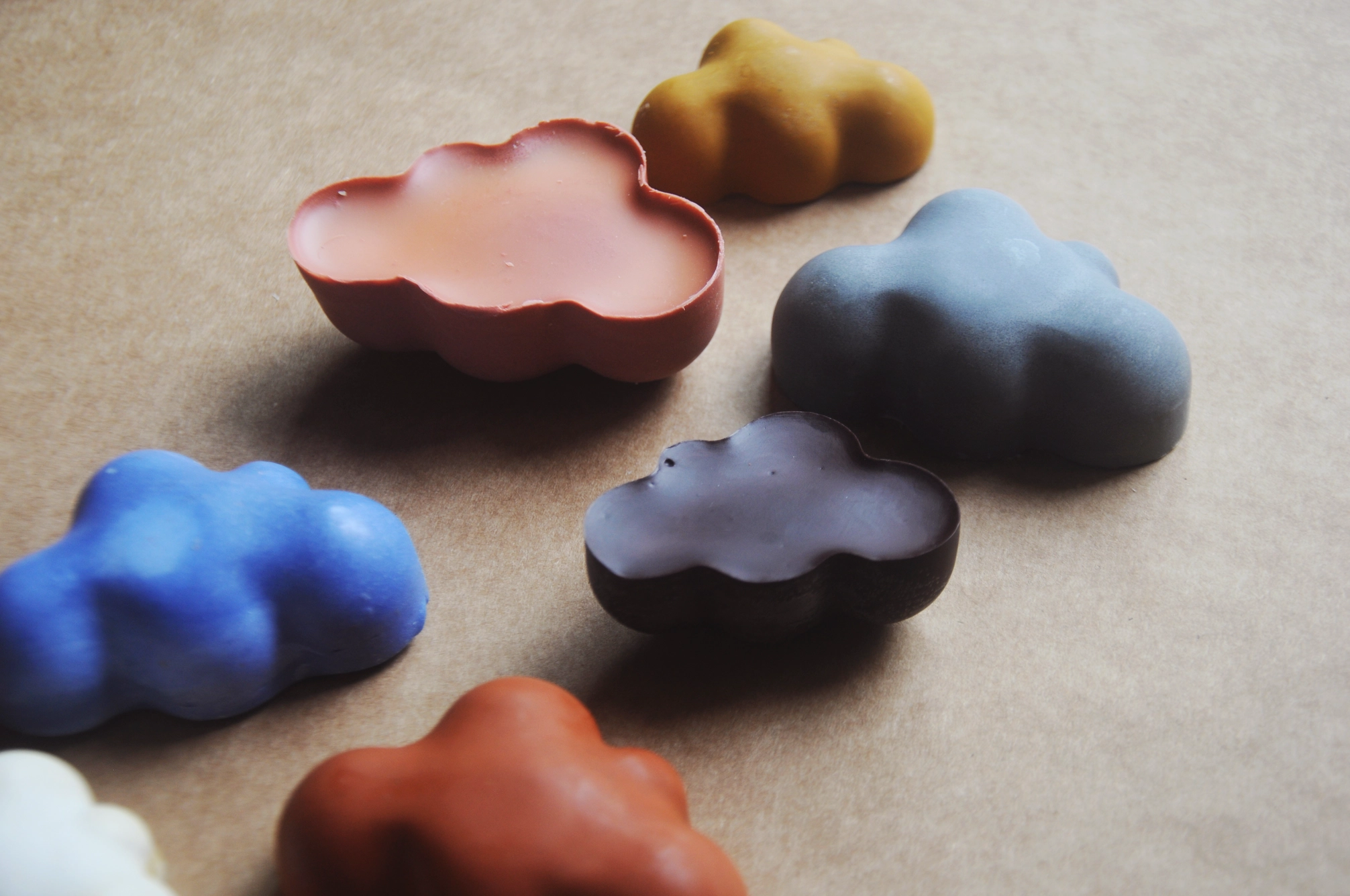 Smilogy Fluffy Cloud-Shaped Jumbo Beeswax Crayons