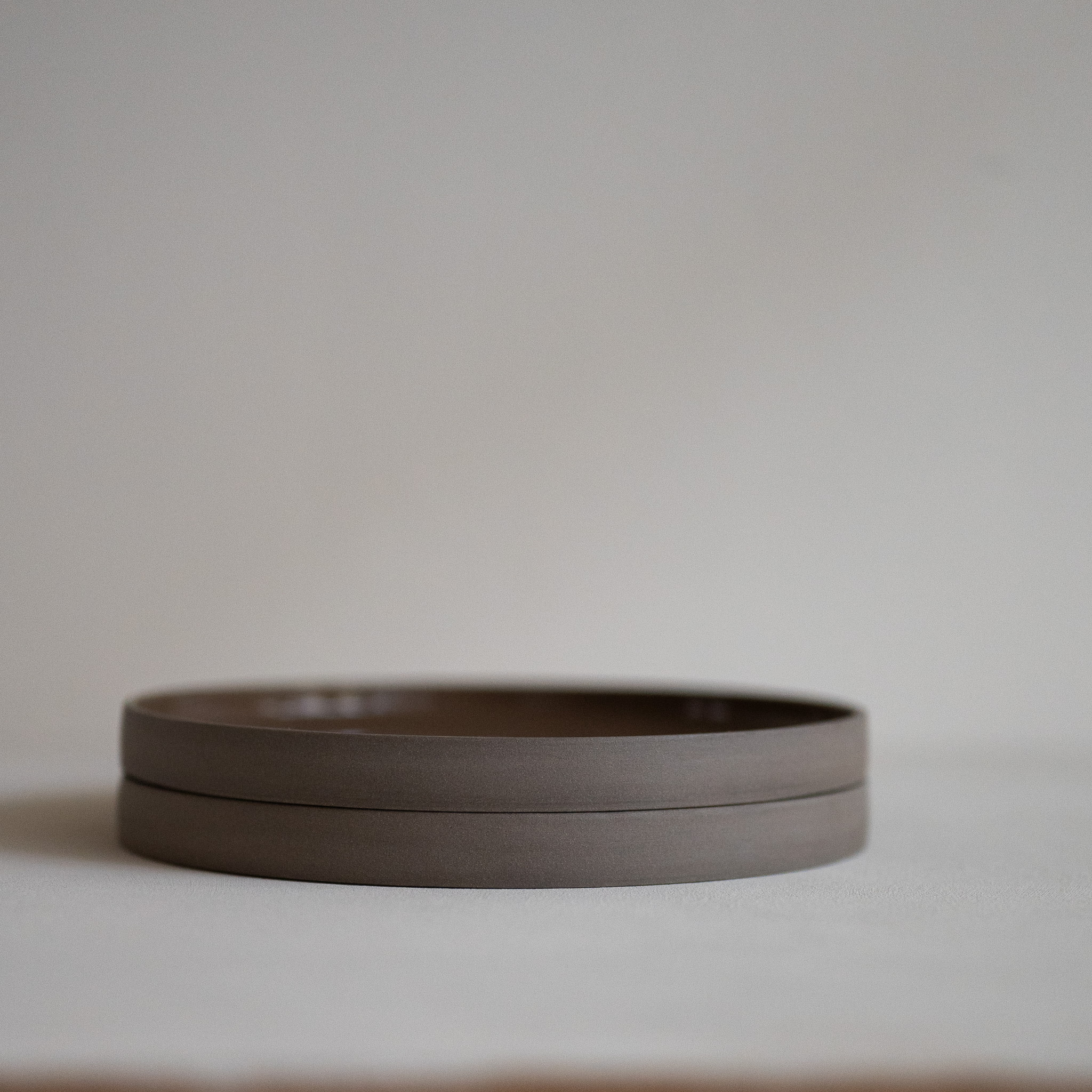 Velv Medium Plate Brown