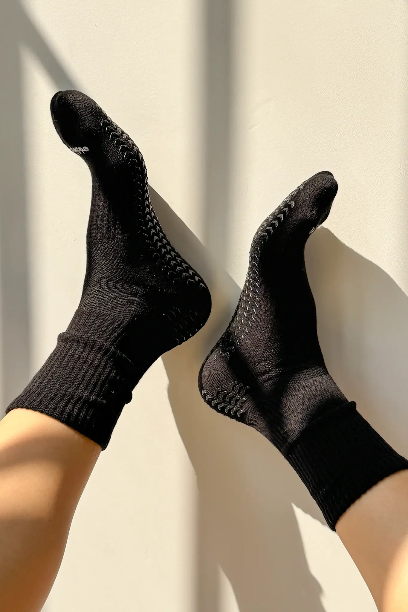 Le Bon Shoppe Grip Gym Socks  Black