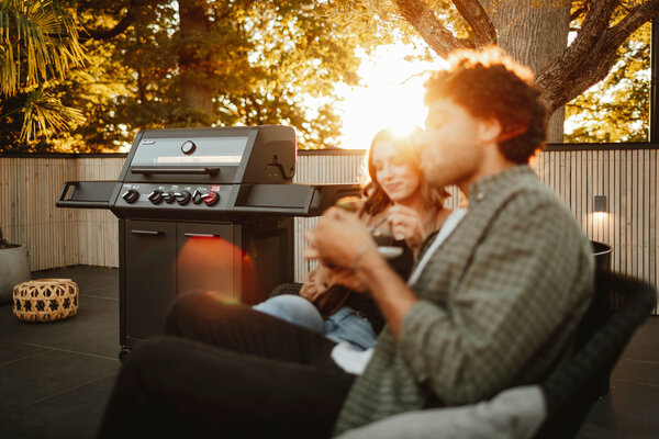 Enders Enders Monroe Pro 4 SIK Turbo Gas Barbecue Mat Zwart Enders Enders Monroe Pro 4 SIK Turbo Gas Barbecue Mat Zwart