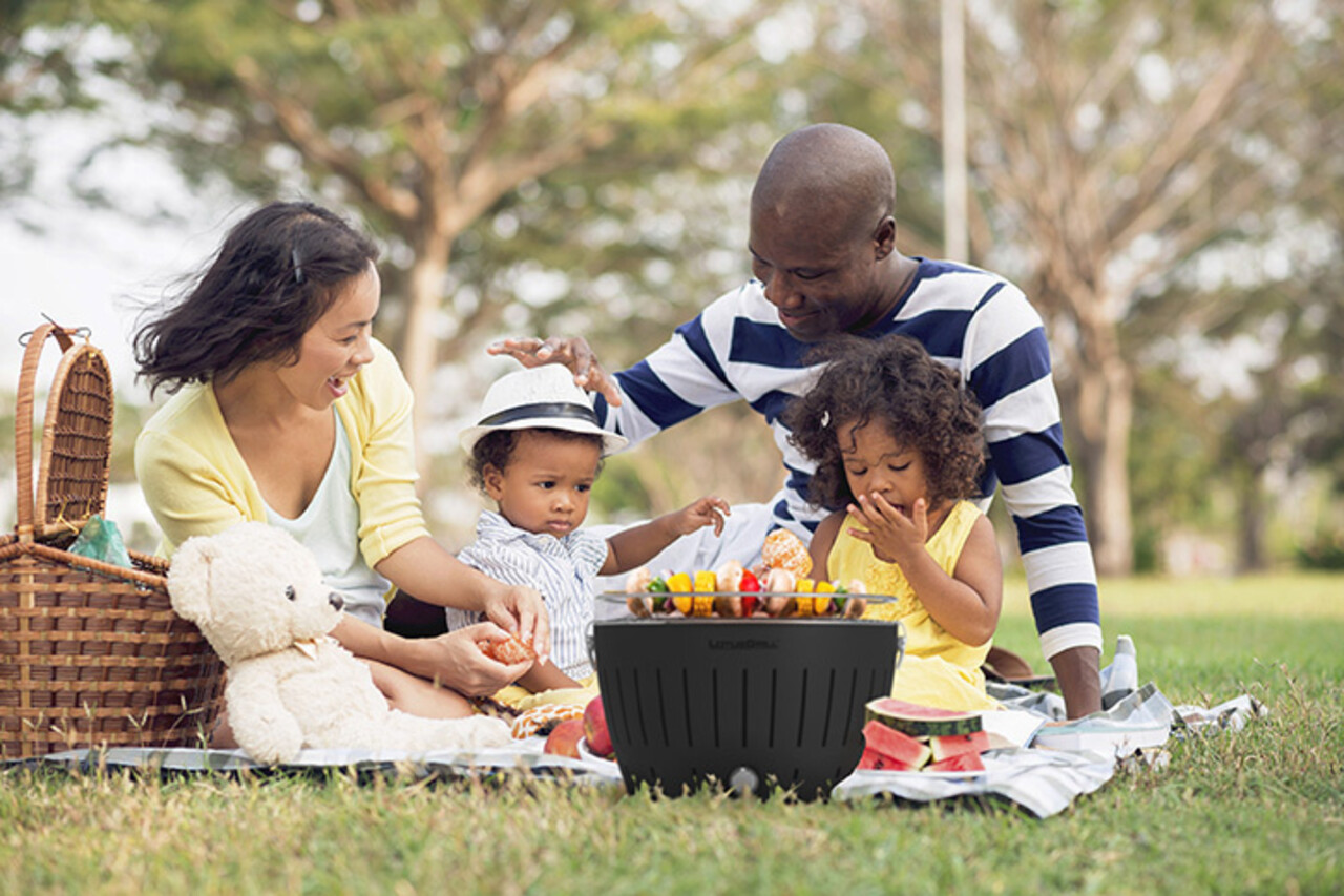 LotusGrill LotusGrill Tafelbarbecue Mini - Ø292mm - Antraciet LotusGrill LotusGrill Tafelbarbecue Mini - Ø292mm - Antraciet