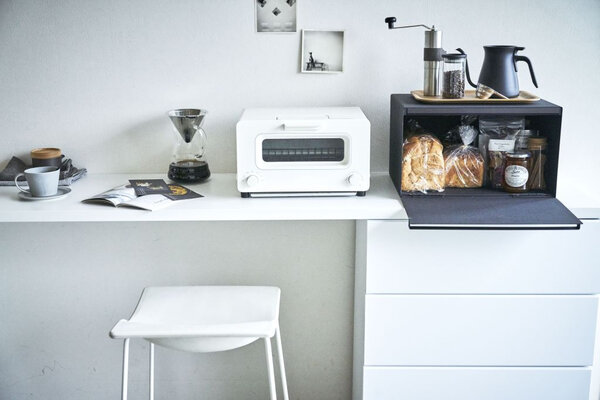 Yamazaki Yamazaki Broodtrommel - Tower - black Yamazaki Yamazaki Broodtrommel - Tower - black