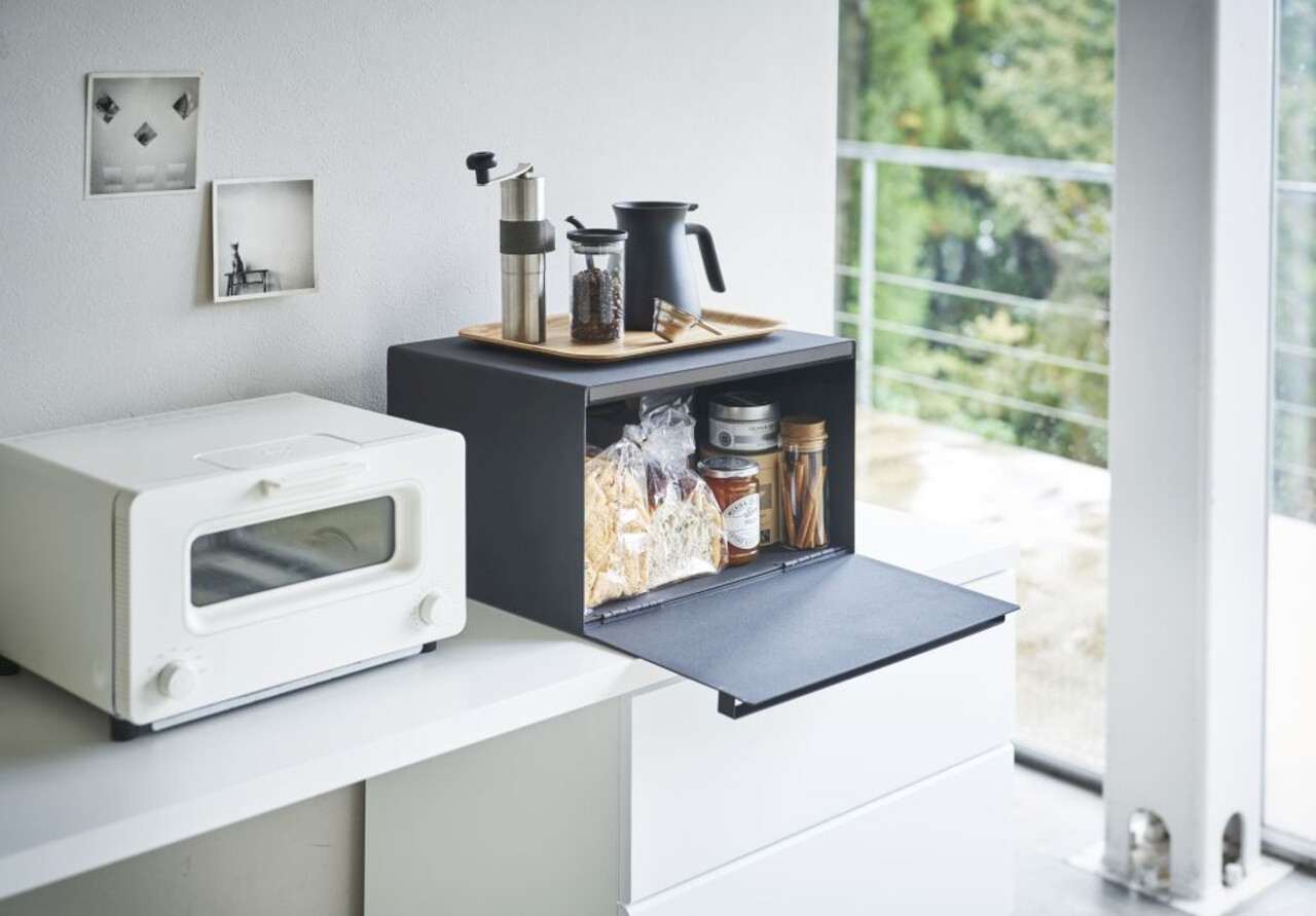 Yamazaki Yamazaki Broodtrommel - Tower - black Yamazaki Yamazaki Broodtrommel - Tower - black