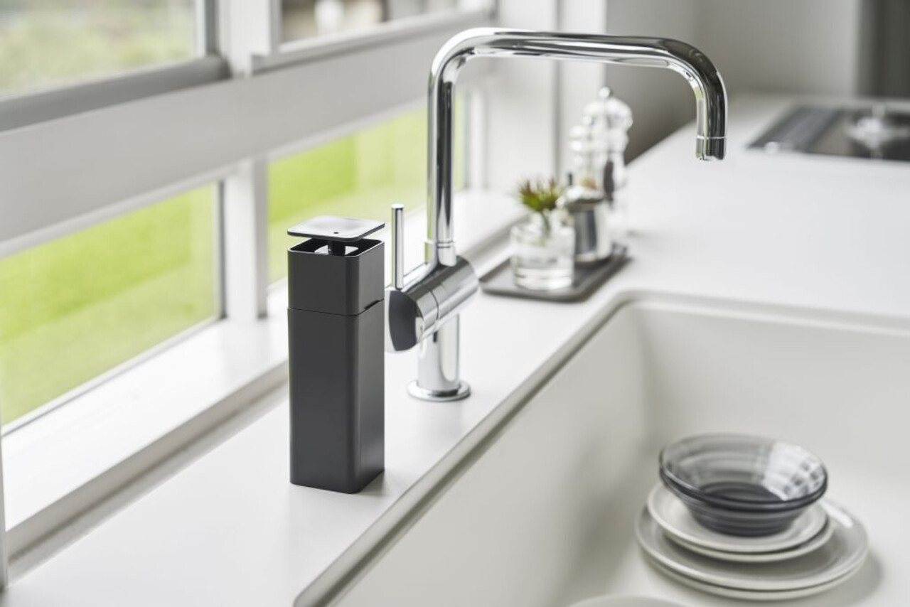 Yamazaki Yamazaki Afwasmiddel Dispenser- Tower - Black