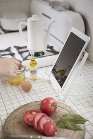 Yamazaki Yamazaki Kookboekstandaard - Tosca Yamazaki Yamazaki Kookboekstandaard - Tosca