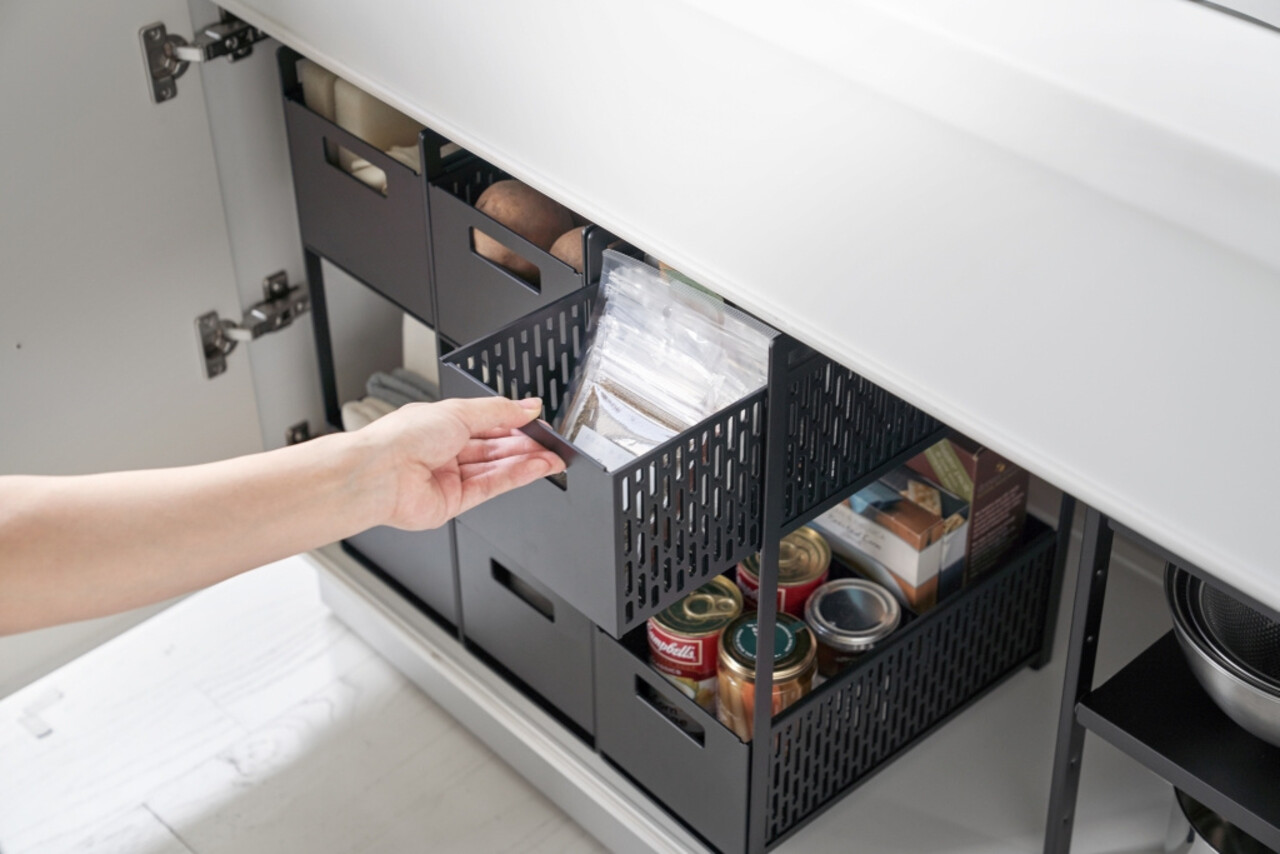 Yamazaki Yamazaki Keukenrek met Manden 2 niveaus - Tower - Black Yamazaki Yamazaki Keukenrek met Manden 2 niveaus - Tower - Black