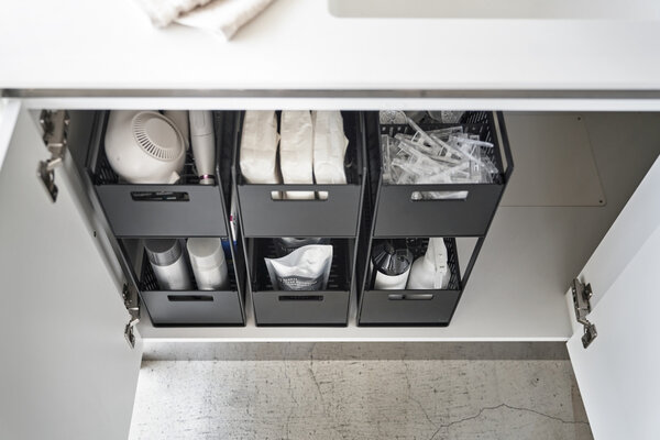 Yamazaki Yamazaki Keukenrek met Manden 2 niveaus - Tower - Black Yamazaki Yamazaki Keukenrek met Manden 2 niveaus - Tower - Black