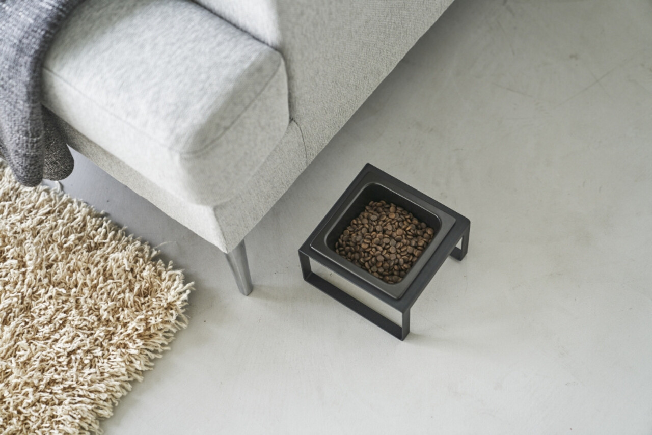 Yamazaki Yamazaki Voerbak Kat Enkel - Tower - Black