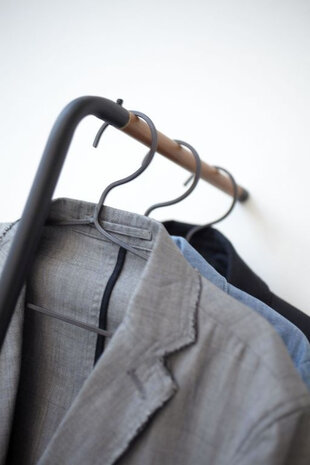 Yamazaki Yamazaki 0.0 Kledingrek - black Yamazaki Yamazaki 0.0 Kledingrek - black