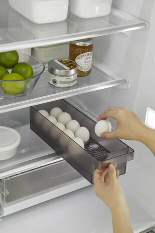 Yamazaki Yamazaki Koelkast Eierrekje - Tower - Black Yamazaki Yamazaki Koelkast Eierrekje - Tower - Black