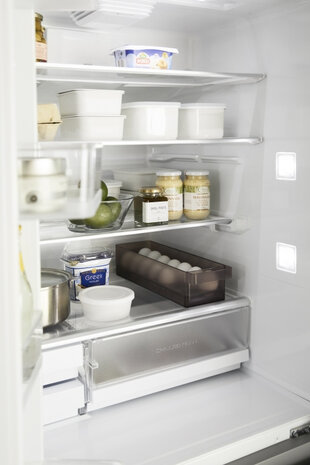 Yamazaki Yamazaki Koelkast Eierrekje - Tower - Black Yamazaki Yamazaki Koelkast Eierrekje - Tower - Black